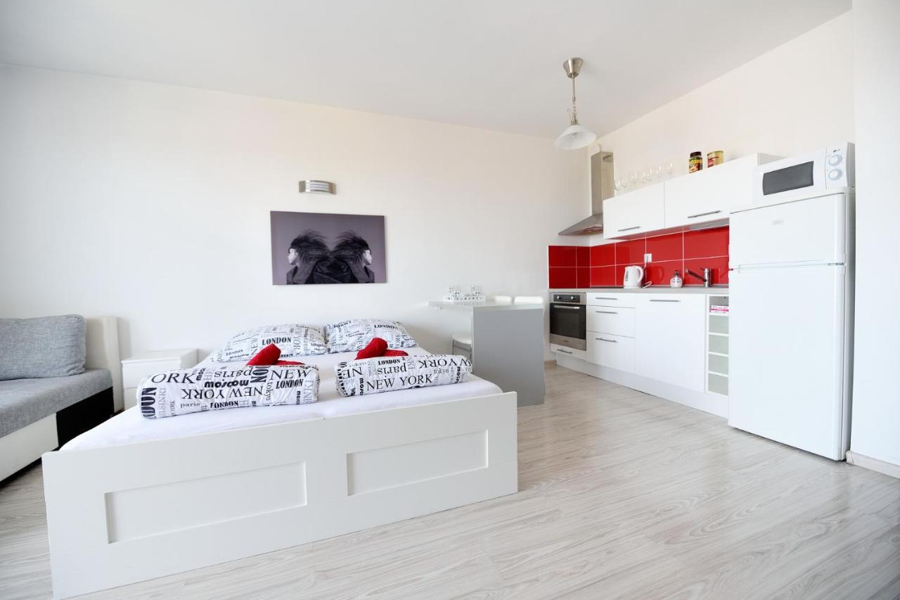 Apartman Centroom Piest'any Dış mekan fotoğraf