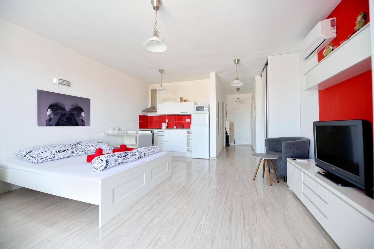 Apartman Centroom Piest'any Dış mekan fotoğraf