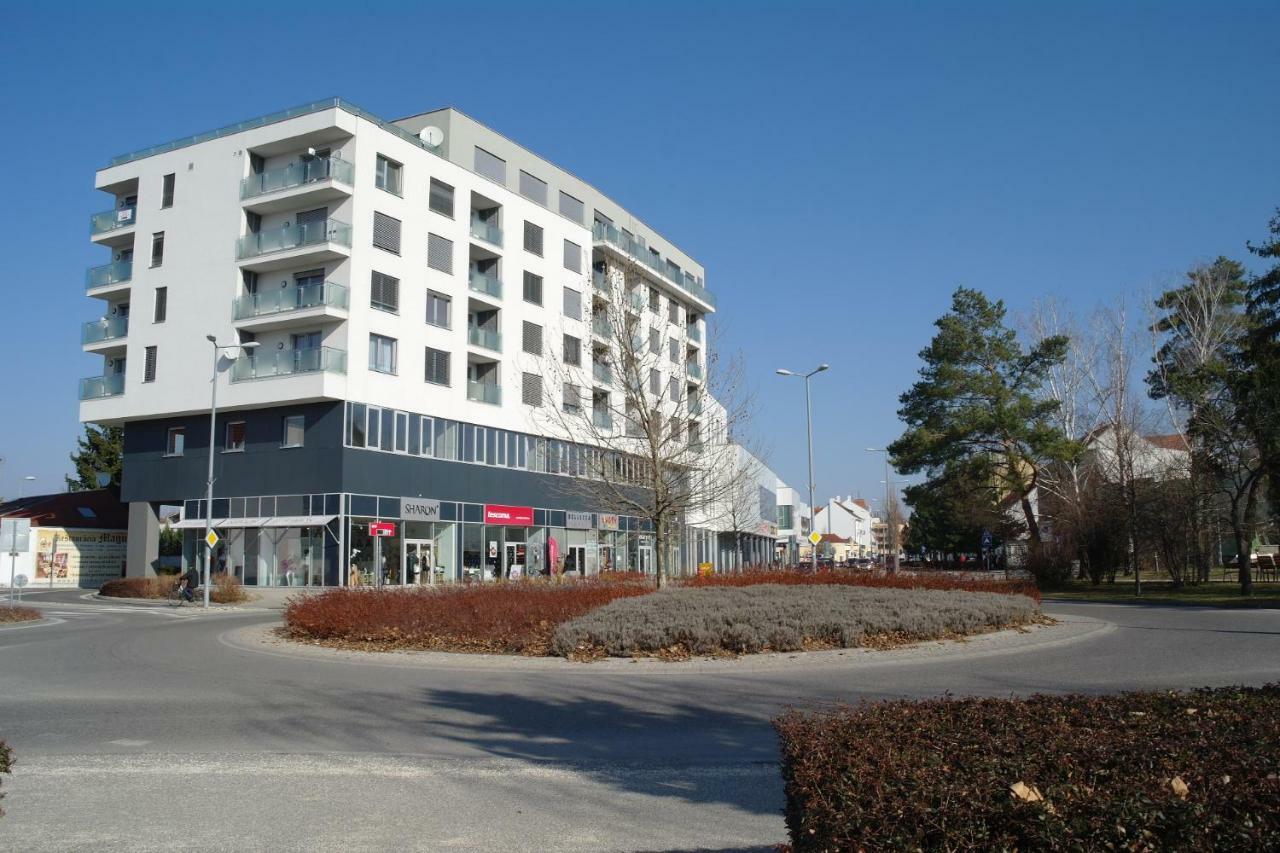 Apartman Centroom Piest'any Dış mekan fotoğraf